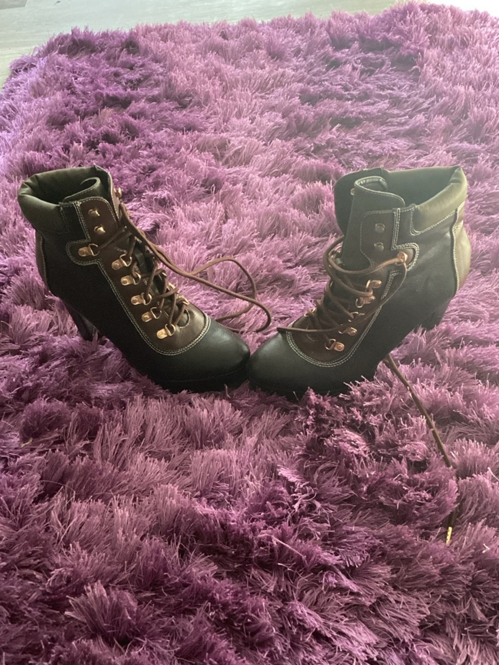 Shoe Dazzle Brown Lace-Up Heeled Ankle Boots